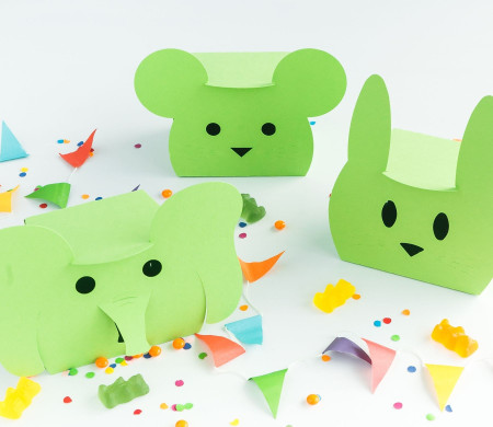 Boîte en carton en forme de lapin sympathique