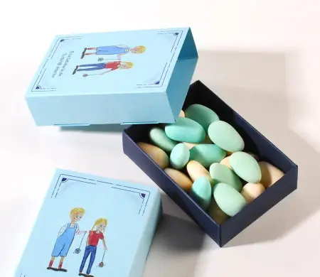 Caja tipo cerillas...