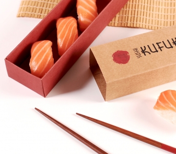 Längliche Schachtel für Sushi